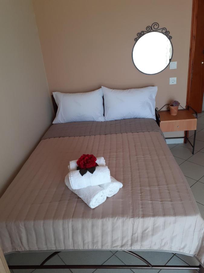 Chrysafis Apartments Nea Vrasna Ngoại thất bức ảnh