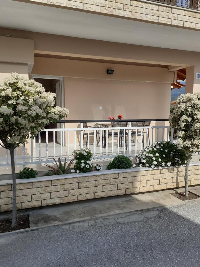 Chrysafis Apartments Nea Vrasna Ngoại thất bức ảnh